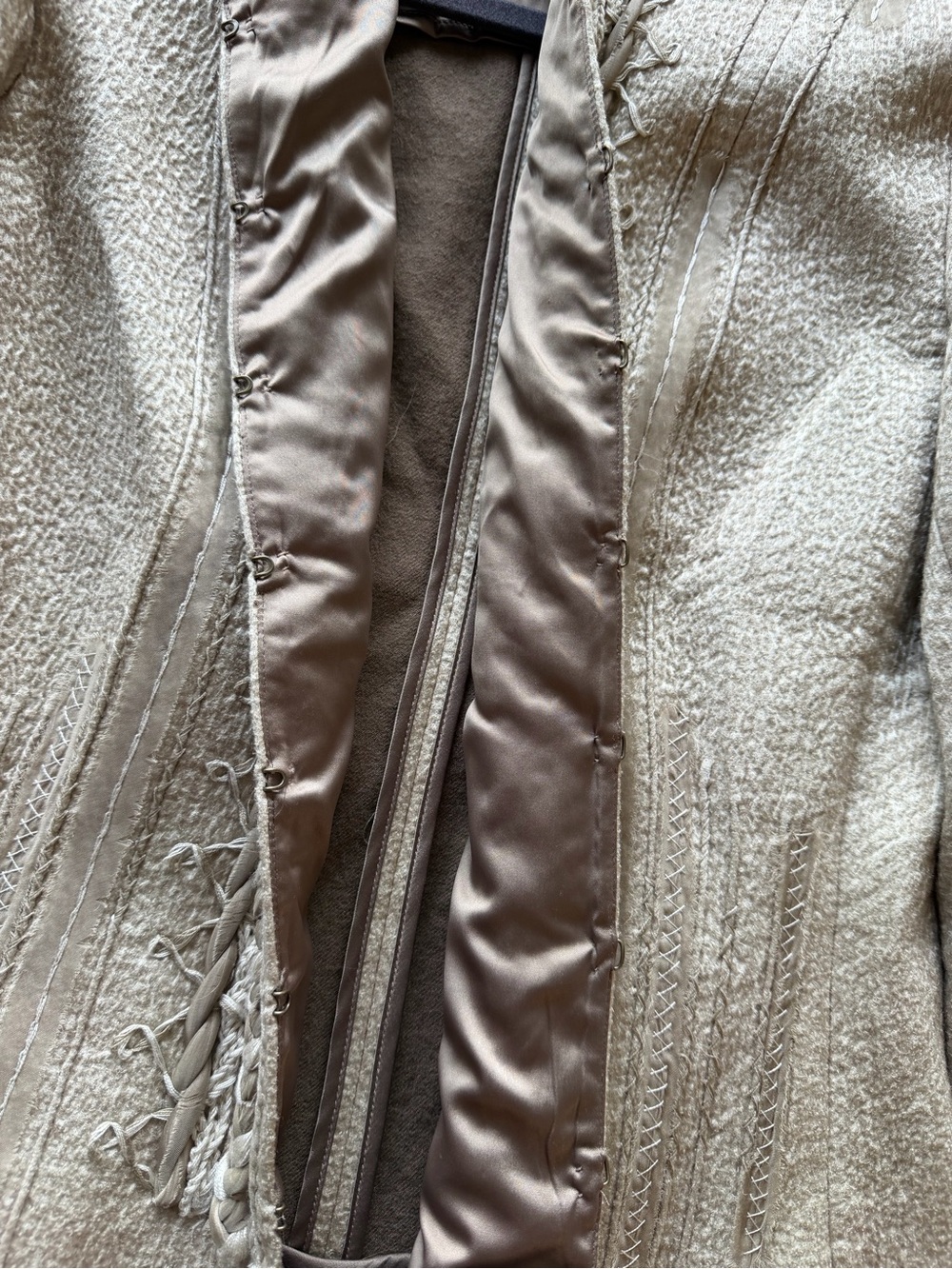 Elie Tahari Vintage BeigeTextured Intricately Braided Front Blazer. Size M - Picture 9 of 11